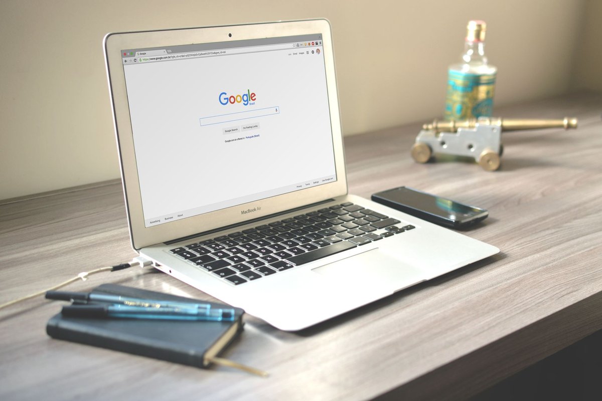 Paul Schachner, SEO-Experte aus Lustenau, zeigt wie Vorarlberger KMUs ohne großes Budget bei Google sichtbar werden