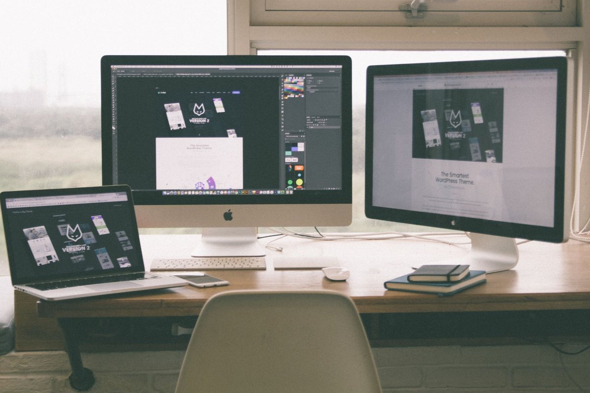 Paul Schachner, Webdesigner aus Lustenau, erklärt den Unterschied zwischen günstigen und teuren Websites