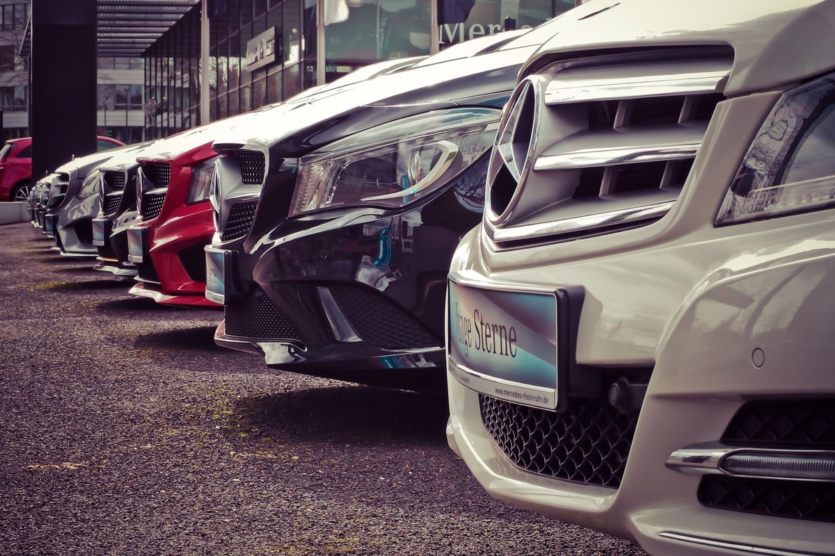 Modernes Autohaus in Vorarlberg mit professionellem Showroom – Website für KFZ-Betriebe | Schachner Media